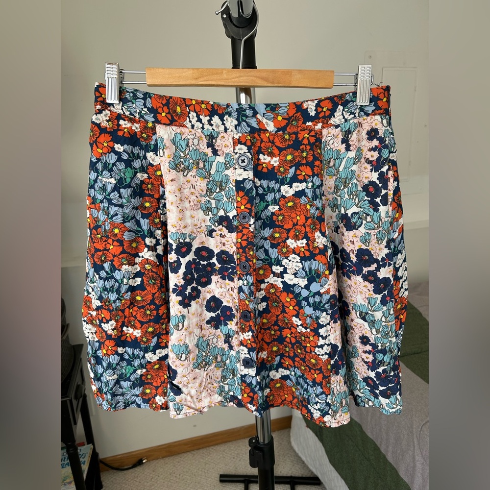 ModCloth Floral Pleated Button Skater Pocket Skirt Large